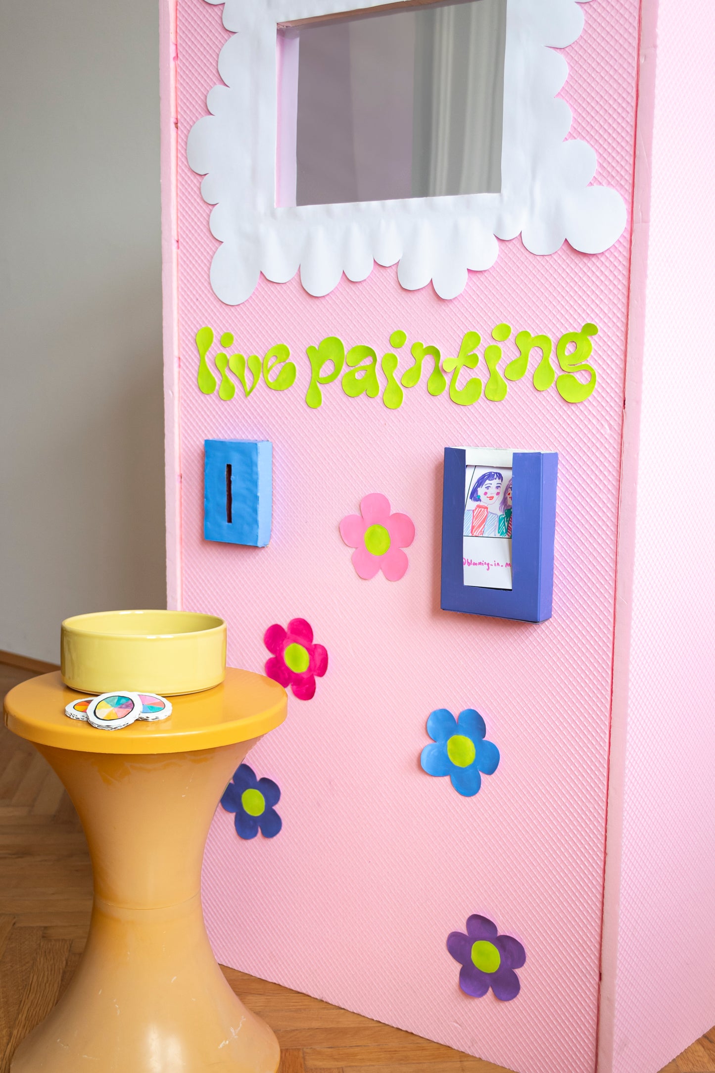 LIVE PAINTING BOOTH